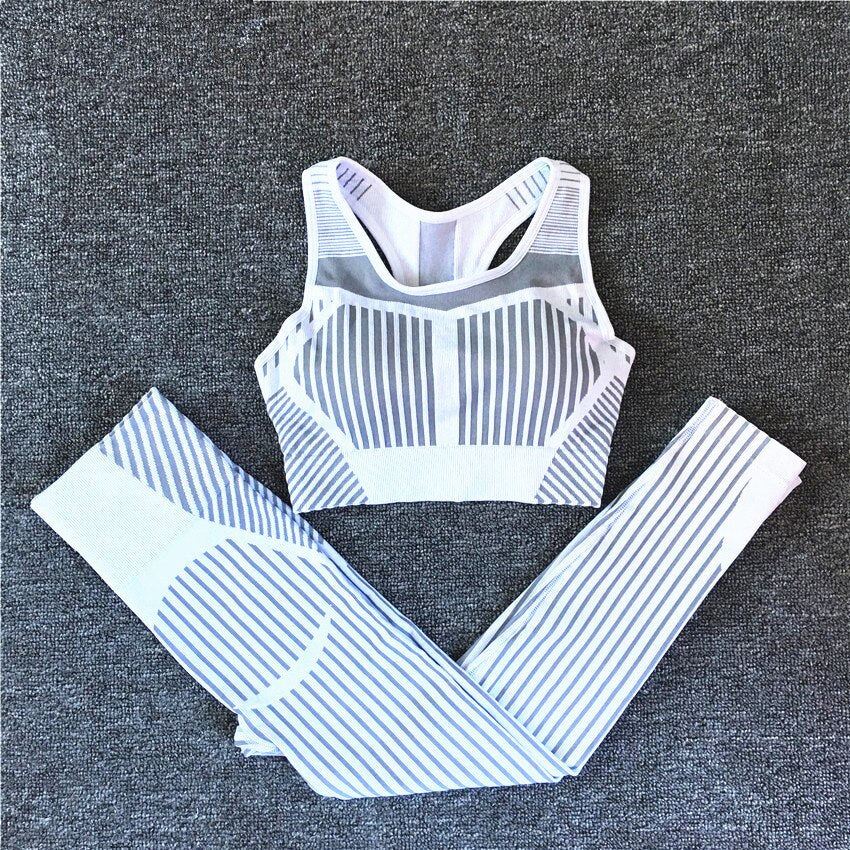 2023 Pad Stripe Seamless Yoga Set Women Fitness Clothing Sportswear